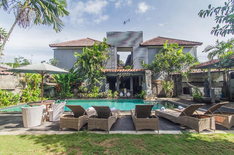 Jimbaran Lestari Hotel y Residence Spa Exterior foto